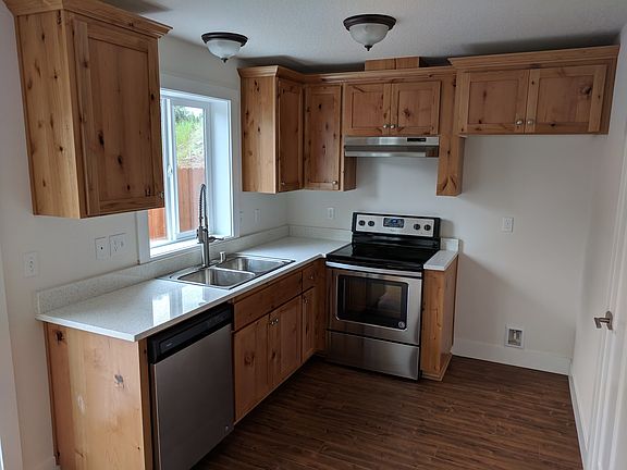 3rd image of 1213 W 25th St