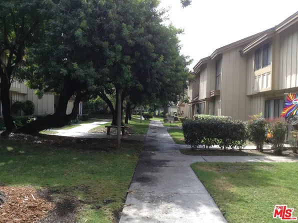 9820 Karmont Ave, South Gate, CA 90280