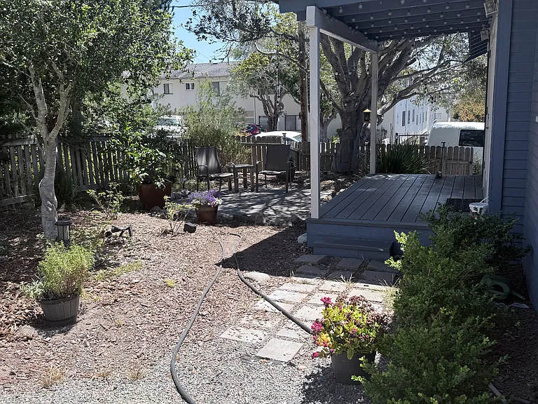 610 Larkin St — Photo 10