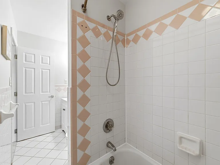 928 N Bambrey St — Photo 19