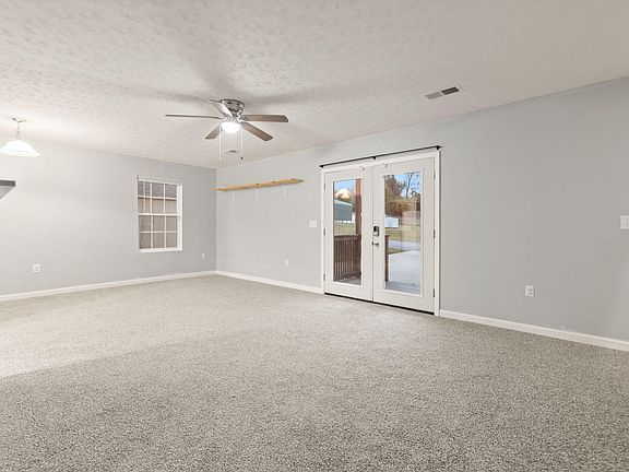 5th image of 420 Westgate Dr