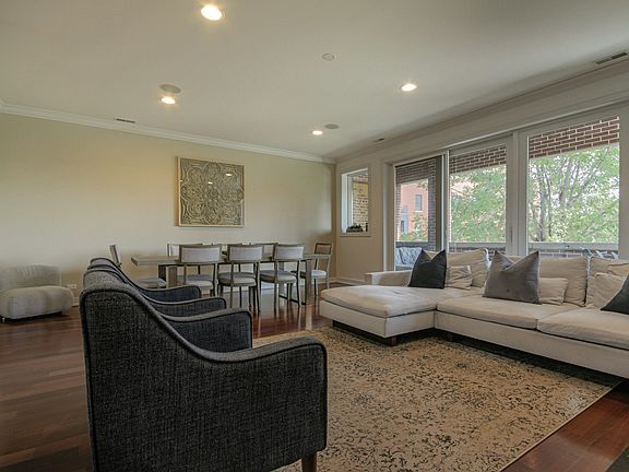 5th image of 3864 N Lincoln Ave #3