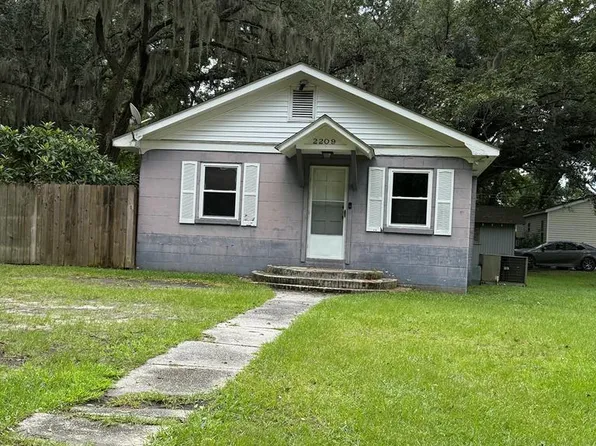 2209 Spivey Ave, Garden City, GA 31408