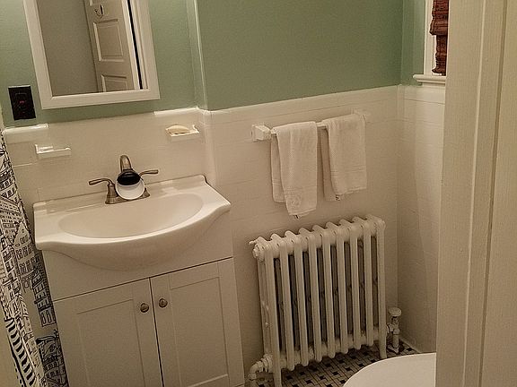 1st Floor full bath