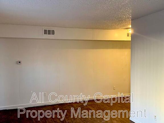 3rd image of 2904 Sweeney Ln #C