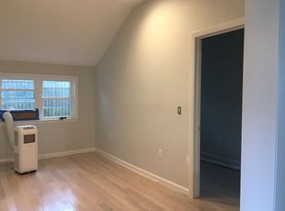 42 Maple St, South Kingstown, RI 02879