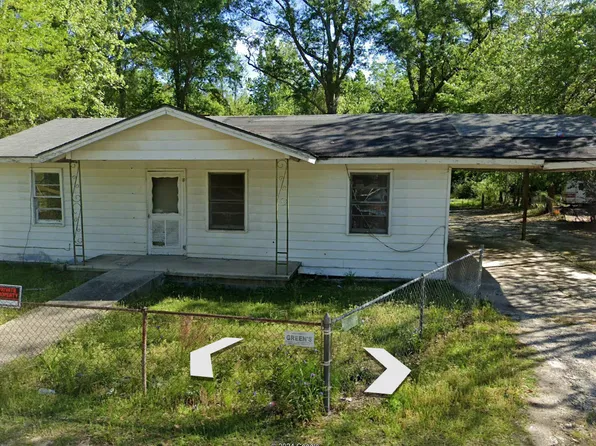 60 W Pond St, Century, FL 32535