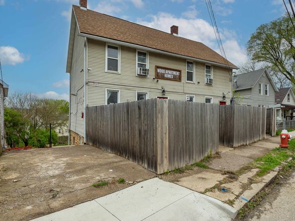 2413 Stafford St, Dubuque, IA 52001