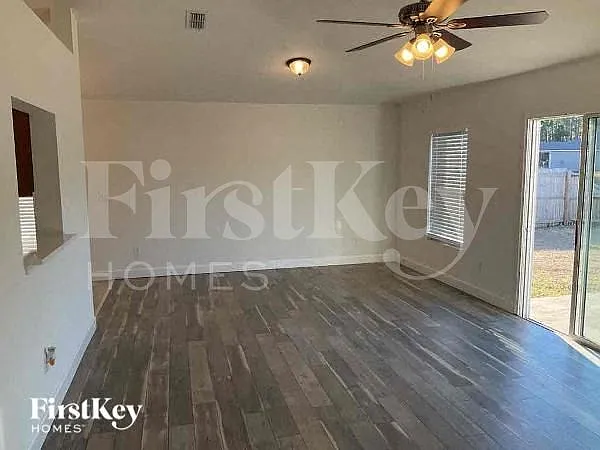 314 Marisco Way — Photo 3