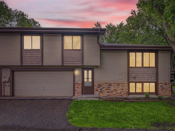 4024 Brookdale Cir N, Brooklyn Park, MN 55443