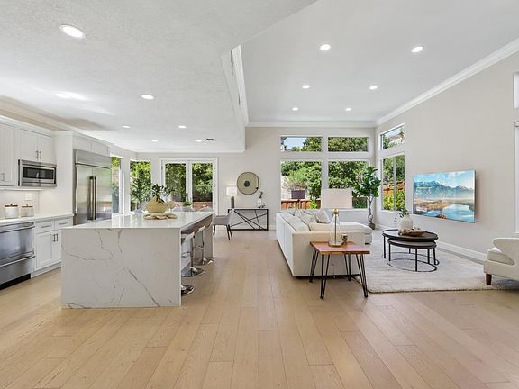 2nd image of 5869 Pistoia Way