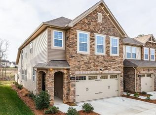 9611 Glenburn Ln, Charlotte, NC 28278