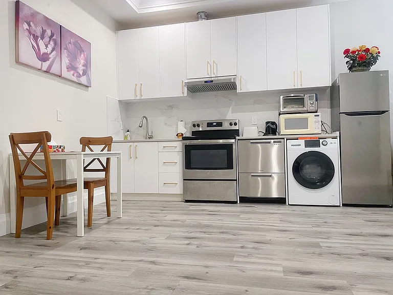 3519 W 21st Ave #BASEMENT — Photo 2