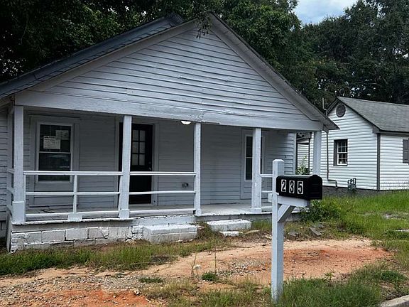 2nd image of 235 Kentucky Ave