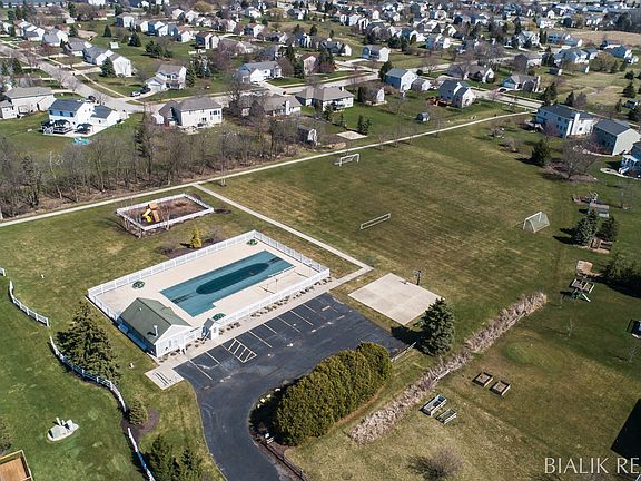 4th image of 3996 Sunchase Ave