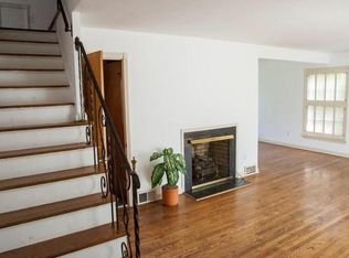 4437 Groveland Rd, University Heights, OH 44118