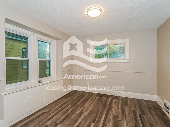861529_002_living_room_13868709.jpg