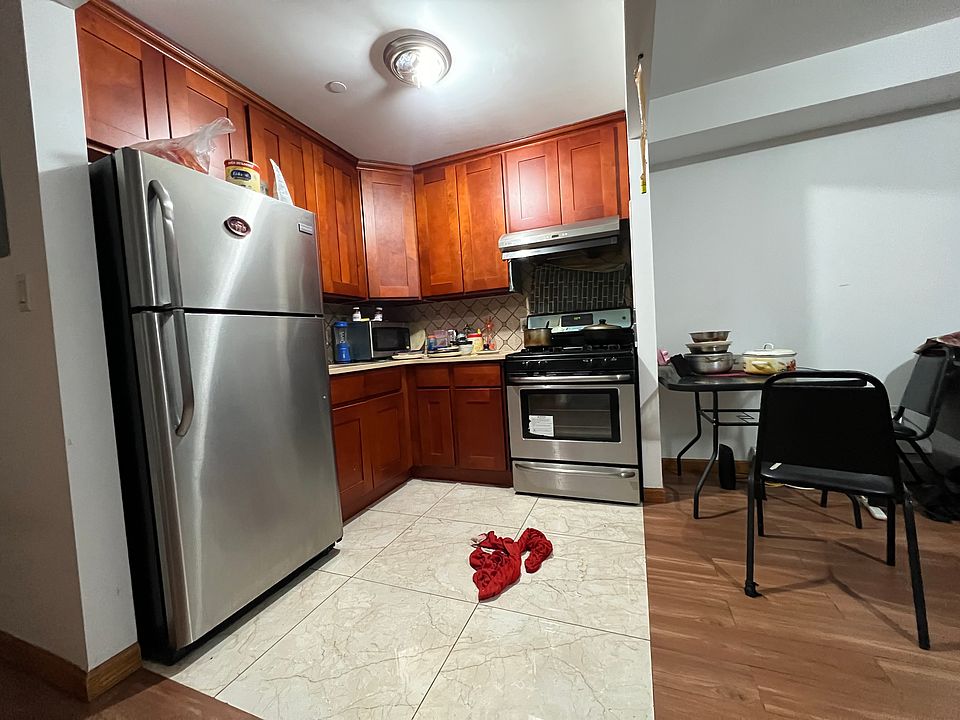 2nd image of 37-49 81st St #7CC