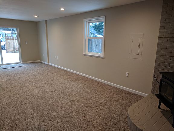 2nd image of 2030 140th Pl NE