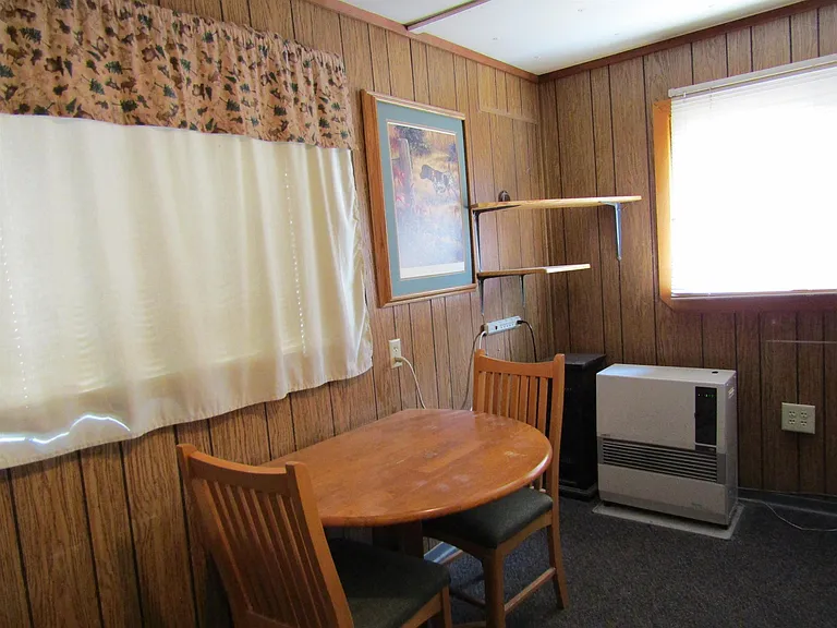 5588 Remington Rd — Photo 11