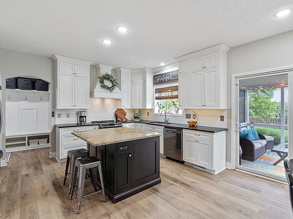 2nd image of 7845 Highland Park Dr