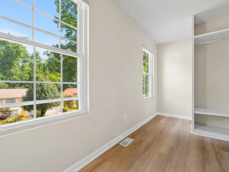 5075 N Bridges Dr — Photo 22