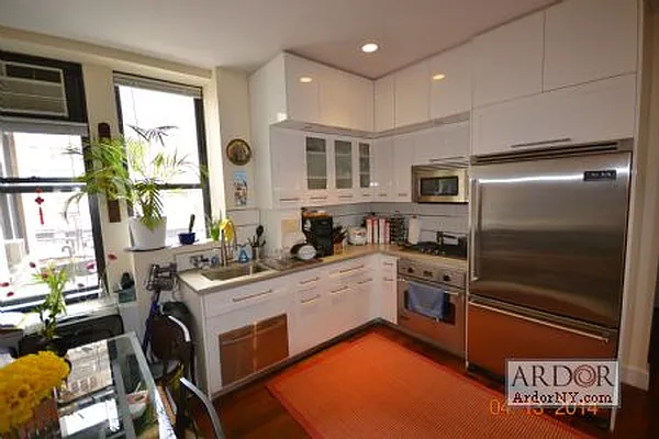 Rented by ArdorNY | media 20