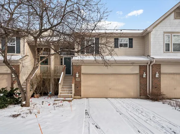 132 Meredith Ln, Streamwood, IL 60107
