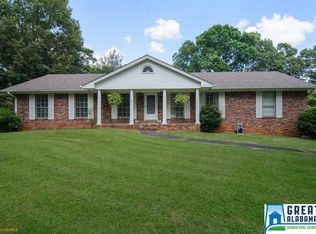 2405 Ridgebrook Rd, Fultondale, AL 35068