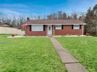 104 Crandon Cir, Beaver, PA 15009