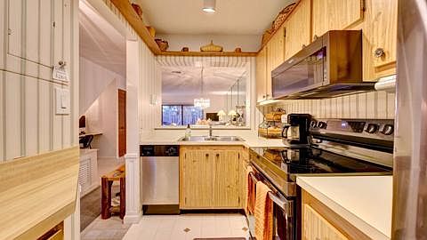 4th image of 4225 N Highway A1a APT 22