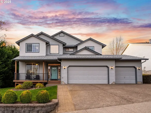 811 NE 40th Cir, Camas, WA 98607