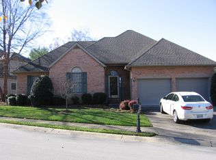 1918 Waters Edge Dr, Johnson City, TN 37604