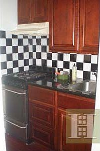 2nd image of 41 King St APT 2R