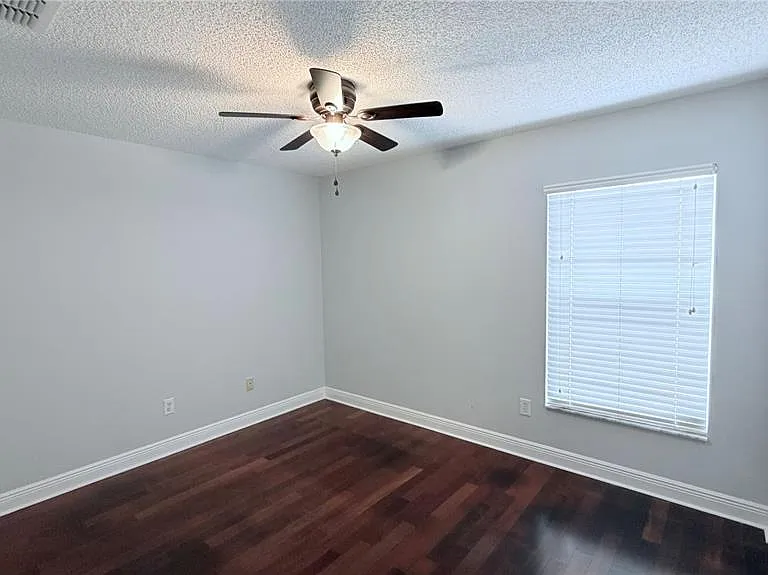 4103 Sparrow Ct — Photo 43