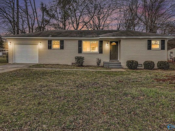 2nd image of 3022 Doak Dr NW