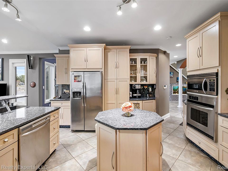 1750 Sadie Shore Dr, photo 10