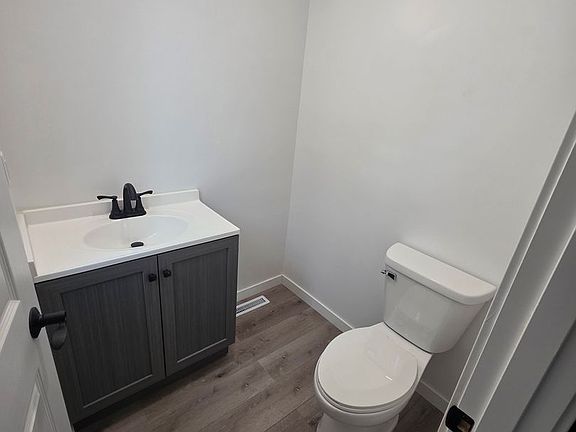 3rd image of 714 S 6th St #2