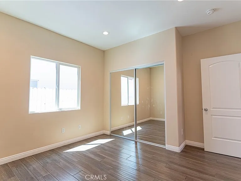 9246 Cedros Ave #6 — Photo 6