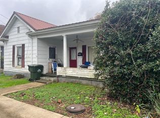 542 Riverside Dr, Prestonsburg, KY 41653