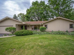 12101 W Bel Mar Dr, Franklin, WI 53132