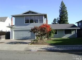 4162 Burgundy Way, Napa, CA 94558