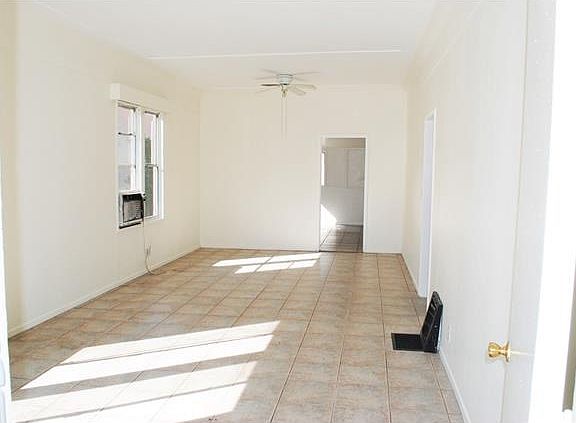 3rd image of 6251 Newlin Ave