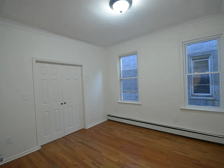 241 Randolph Ave #2 — Photo 10