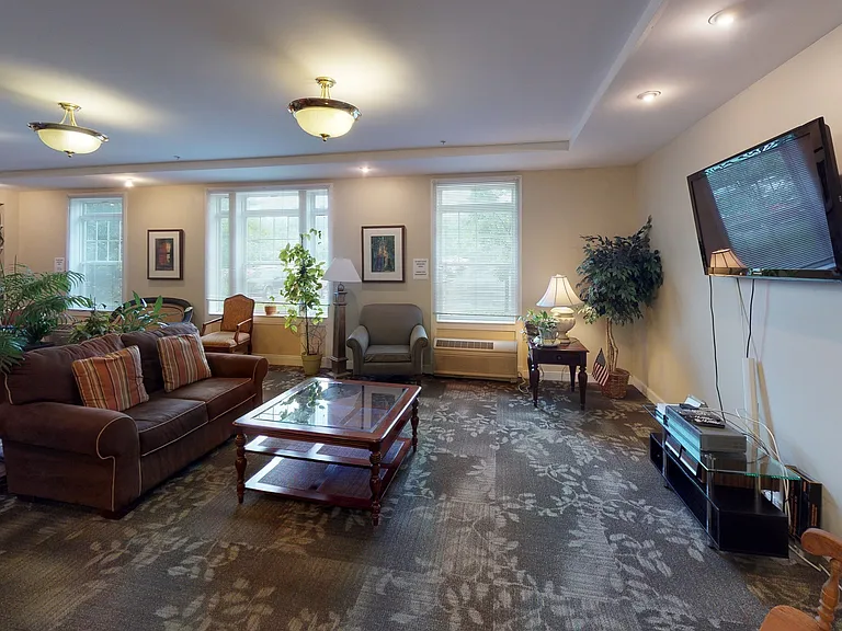 Selborne House of Dorsey Hall — Photo 6