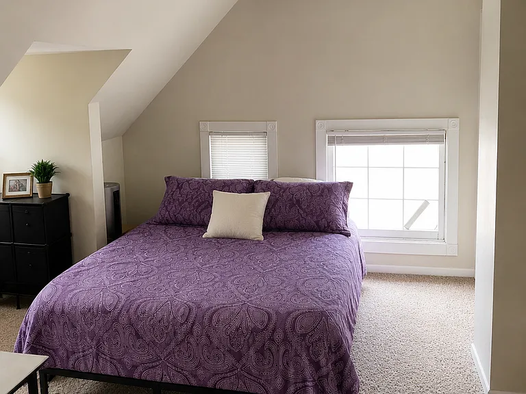 Upstairs Bedroom #3