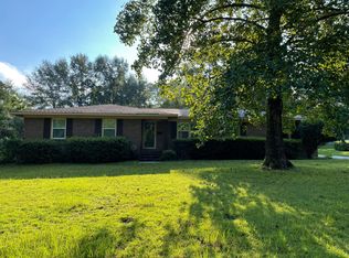 2002 Berkshire Dr, Dothan, AL 36303