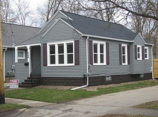 608 N Foster Ave, Lansing, MI 48912