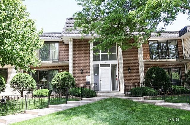 1st image of 10405 S Komensky Ave #104-B