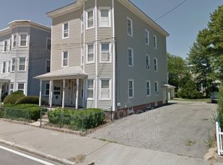 200 Benefit St UNIT 3R, Pawtucket, RI 02861